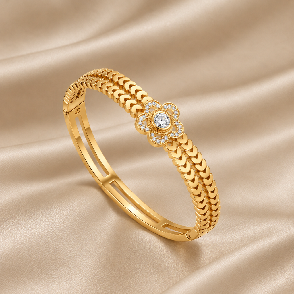 Interlocking Petal American Diamond Bangle